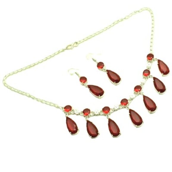 Stunning Garnet Gemstone and Sterling Silver Necklace and Earrings - Picture 1 of 3